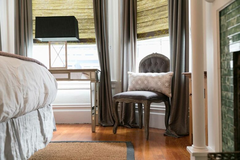 Sophisticated Victorian Flat Between Castro & Mission Dolores - San Francisco, California