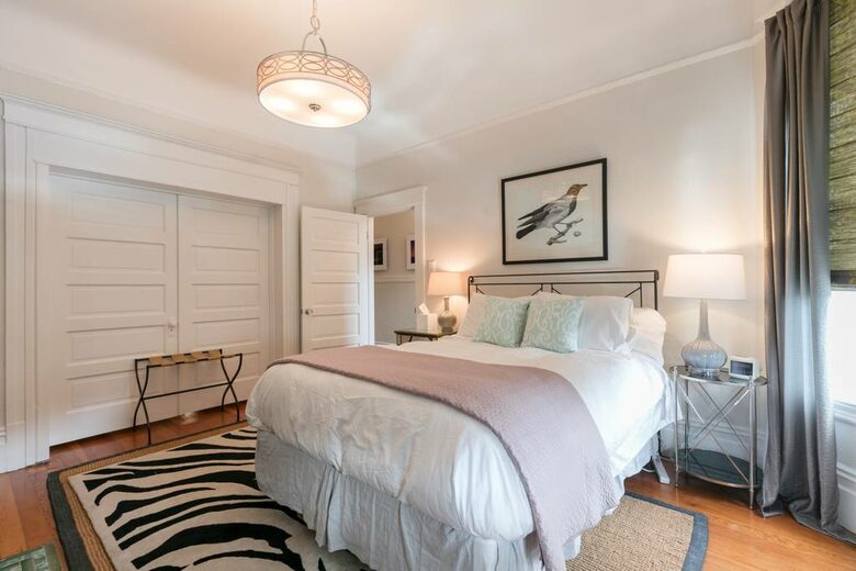 Sophisticated Victorian Flat Between Castro & Mission Dolores - San Francisco, California