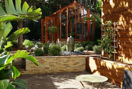 Sophisticated Victorian Flat Between Castro & Mission Dolores - San Francisco, California