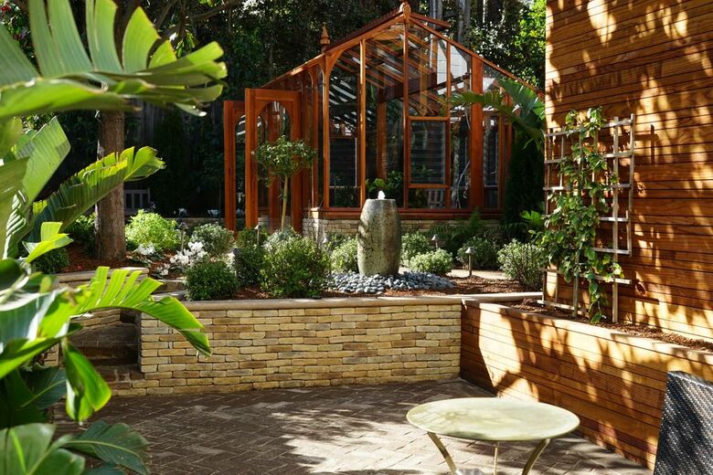 Sophisticated Victorian Flat Between Castro & Mission Dolores - San Francisco, California