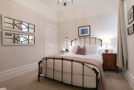 Sophisticated Victorian Flat Between Castro & Mission Dolores - San Francisco, California