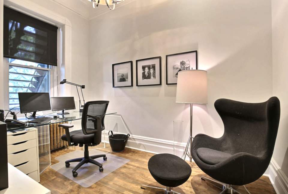 Luxurious Montreal Flat Facing Lafontaine Park - Montreal, Canada