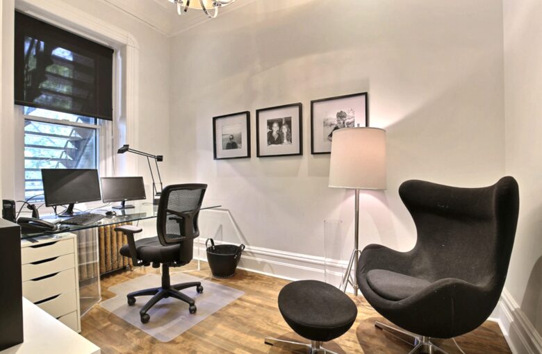 Luxurious Montreal Flat Facing Lafontaine Park - Montreal, Canada