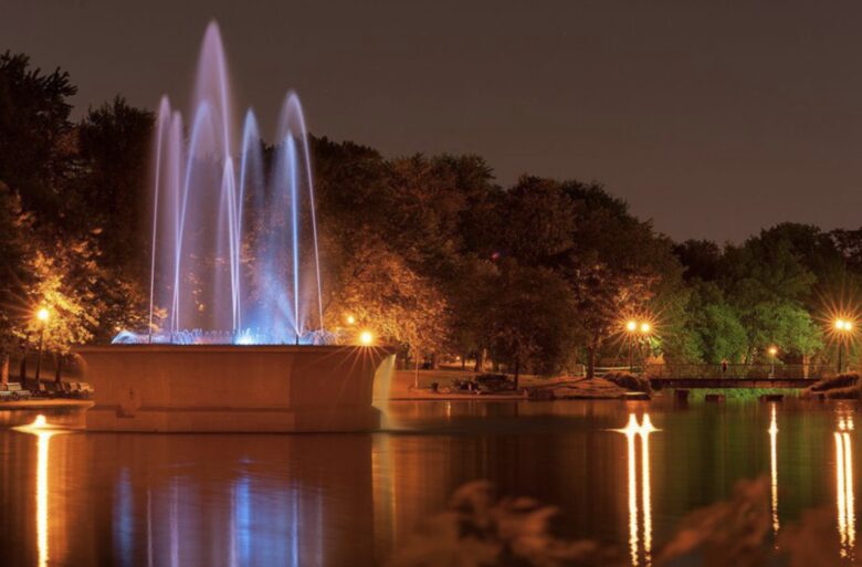 Luxurious Montreal Flat Facing Lafontaine Park - Montreal, Canada