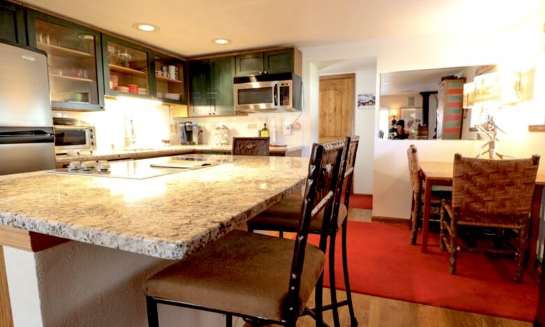 Cozy Ski Cabin Near Vail and Beaver Creek! - Minturn, Colorado