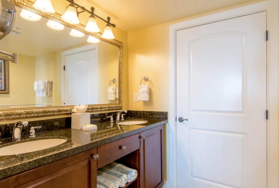 Marriott's Frenchman's Cove - Two-Bedroom Villa - Bellevue, Virgin Islands, U.S.