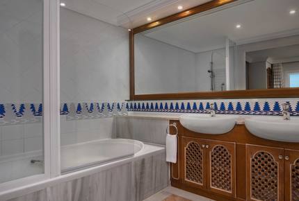 Marriott Marbella Beach Club Luxury Apartment - Marbella, Spain