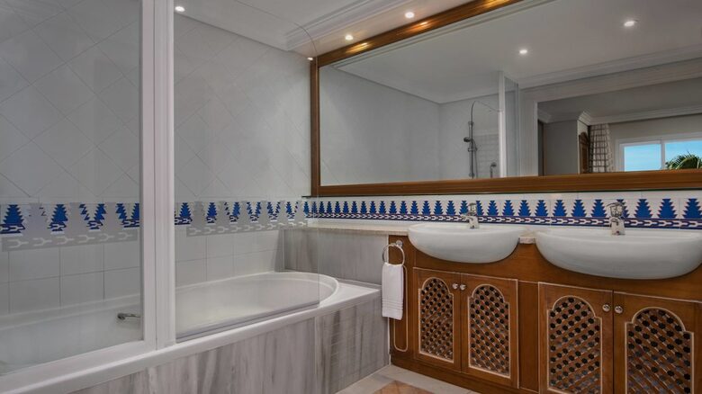 Marriott Marbella Beach Club Luxury Apartment - Marbella, Spain