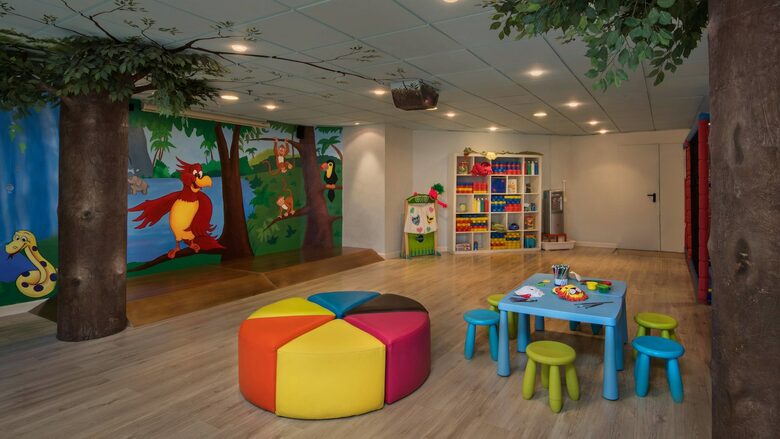 Marriott Marbella Beach Club Luxury Apartment - Marbella, Spain