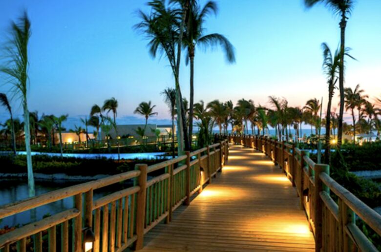 Vidanta Acapulco - The Grand Mayan Master Suite - Acapulco, Mexico