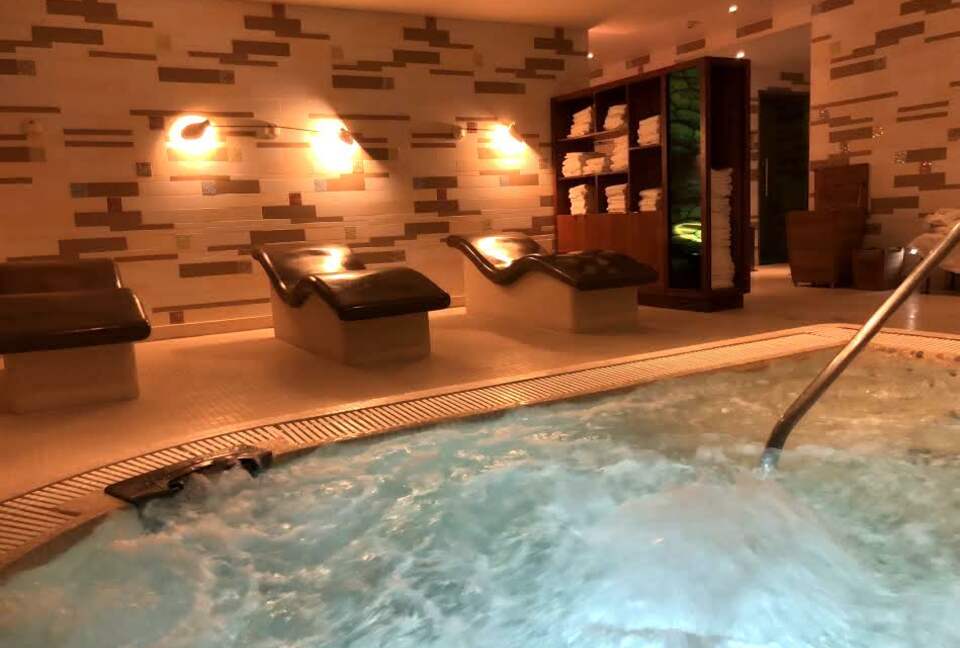 Ocean View Carillon Luxury Wellness Resort - Miami Beach, Florida