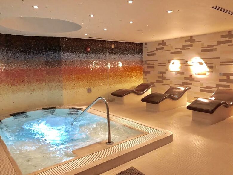 Ocean View Carillon Luxury Wellness Resort - Miami Beach, Florida