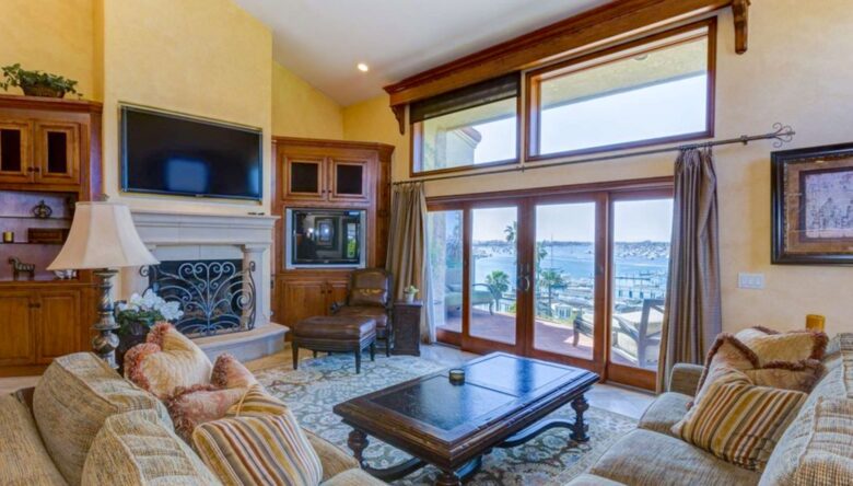 Ocean and Bay View Luxury Villa - Corona del Mar, California