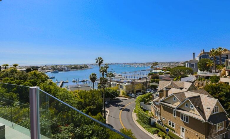 Ocean and Bay View Luxury Villa - Corona del Mar, California