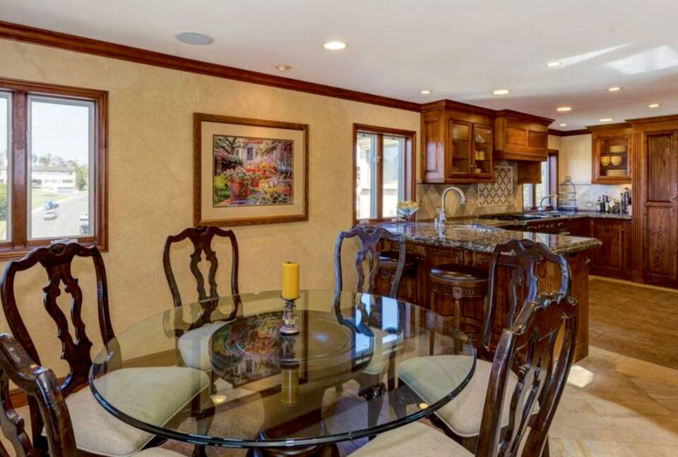 Ocean and Bay View Luxury Villa - Corona del Mar, California