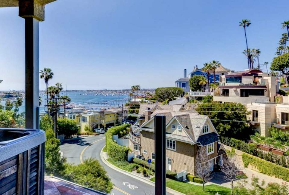 Ocean and Bay View Luxury Villa - Corona del Mar, California