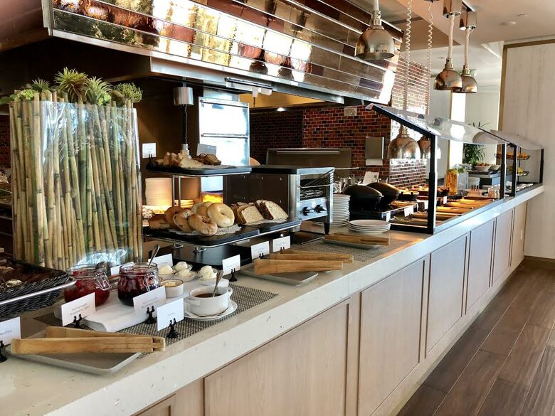 Ocean View Carillon Luxury Wellness Resort - Miami Beach, Florida