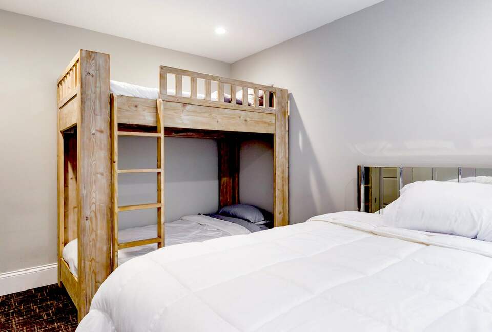 Hot Home in Wicker Park - Chicago, Illinois