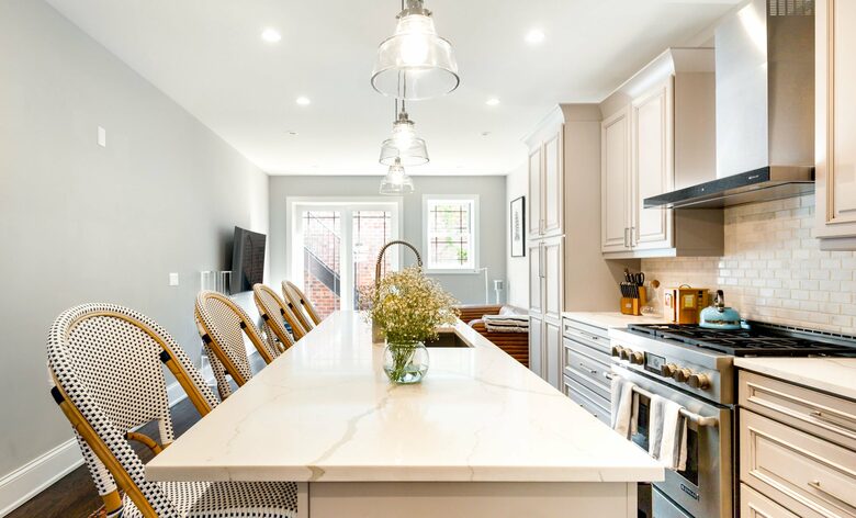 Hot Home in Wicker Park - Chicago, Illinois