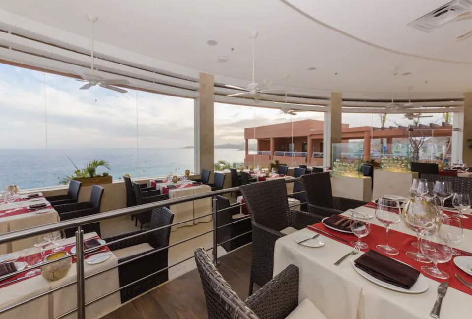 Baja Point (Formerly Grand Regina) Oceanside Luxury Residence - San Jose del Cabo, Mexico