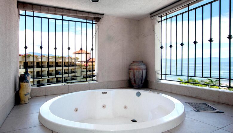 Marina Vallarta Residence - Puerto Vallarta, Mexico