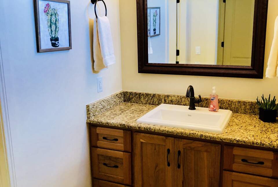 Upscale Rustic Moab Home - Moab, Utah