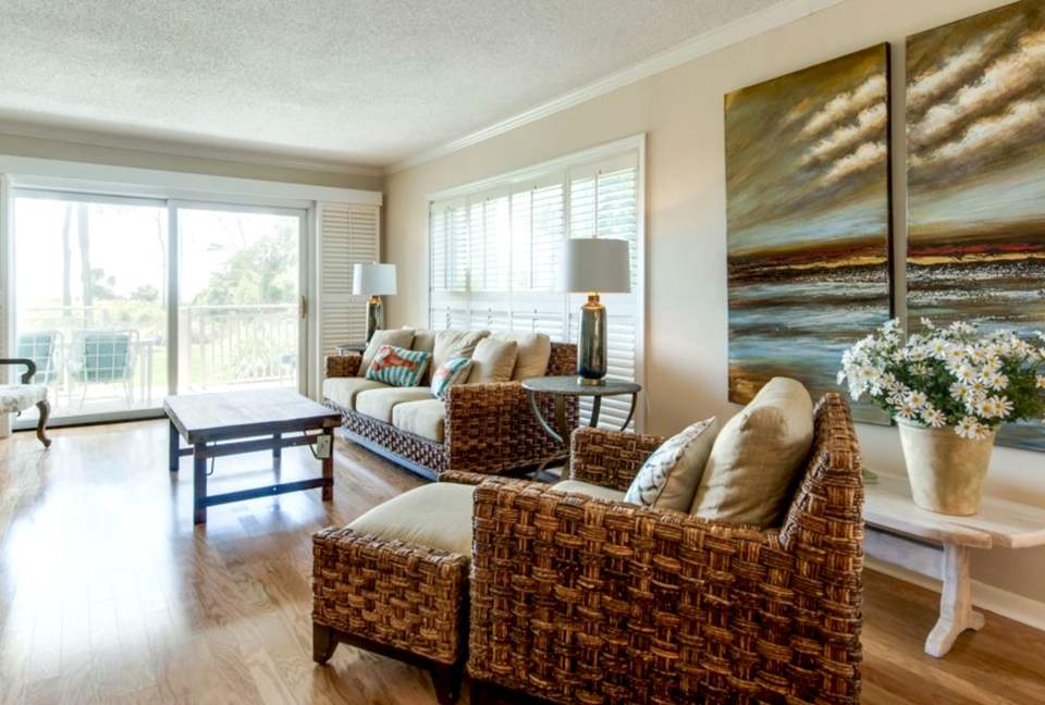 Relax and enjoy ocean front villa , private covered patio, 1st floor, no stairs - Hilton Head, South Carolina