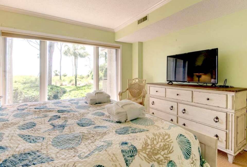 Master bedroom with ocean views, king bed, new mattress