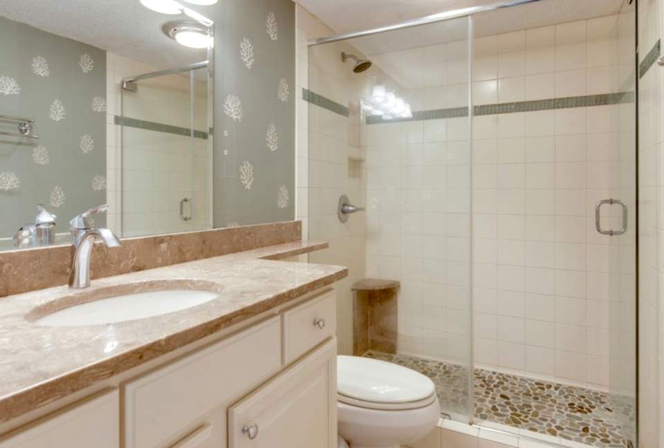 Relax and enjoy ocean front villa , private covered patio, 1st floor, no stairs - Hilton Head, South Carolina