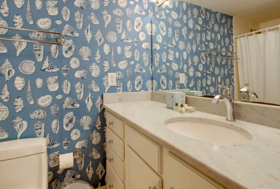 Relax and enjoy ocean front villa , private covered patio, 1st floor, no stairs - Hilton Head, South Carolina