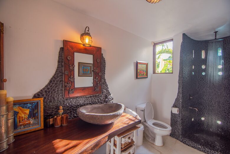 Ocean Front Caribbean Sea Villa - Brown Shuggah (Ocho Rios) - Llandovery Estate, Jamaica