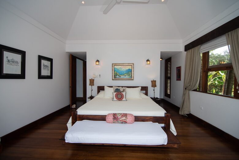 Ocean Front Caribbean Sea Villa - Brown Shuggah (Ocho Rios) - Llandovery Estate, Jamaica