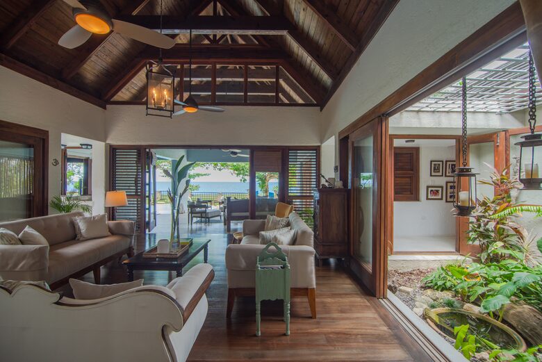 Ocean Front Caribbean Sea Villa - Brown Shuggah (Ocho Rios) - Llandovery Estate, Jamaica