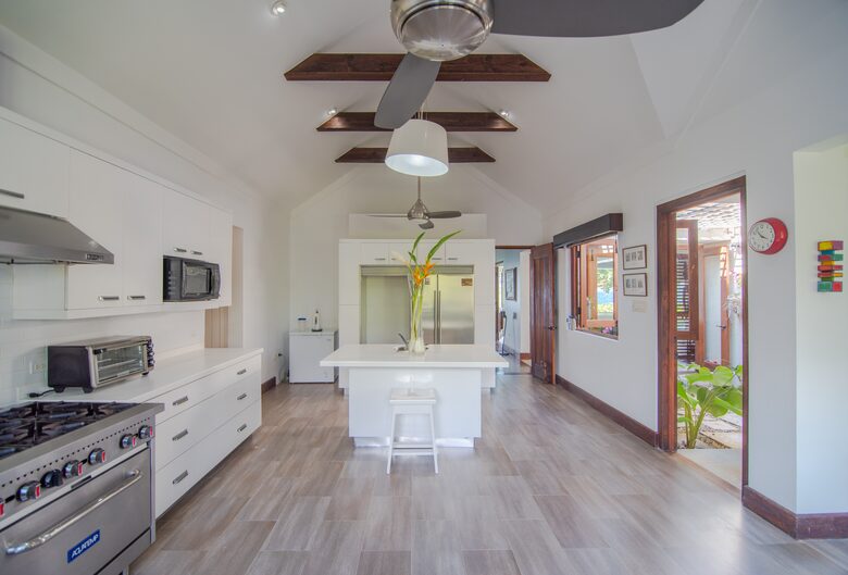 Ocean Front Caribbean Sea Villa - Brown Shuggah (Ocho Rios) - Llandovery Estate, Jamaica