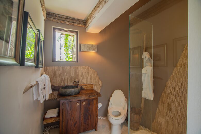 Ocean Front Caribbean Sea Villa - Brown Shuggah (Ocho Rios) - Llandovery Estate, Jamaica