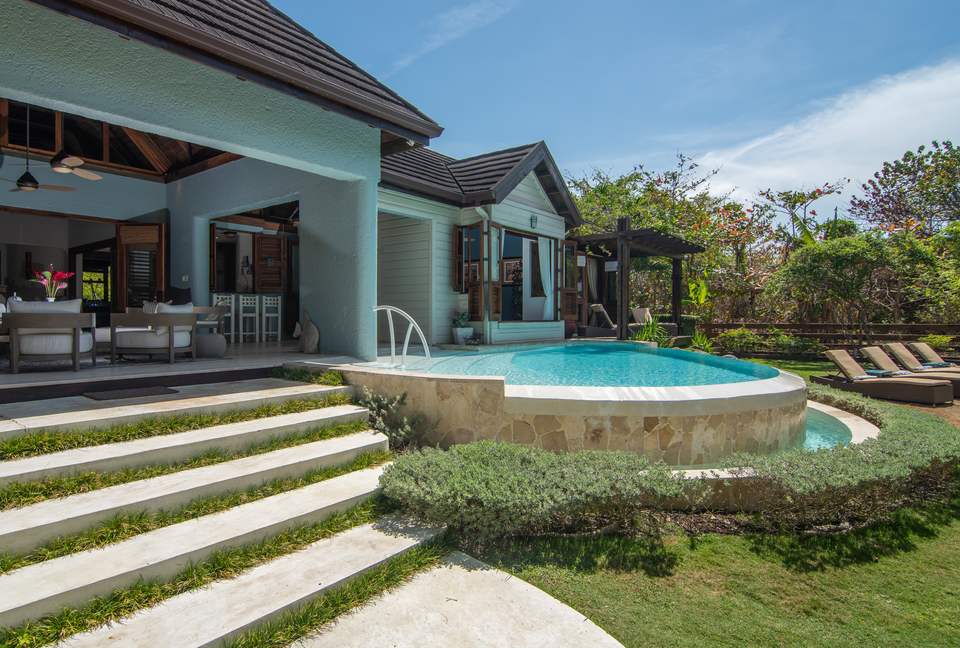 Ocean Front Caribbean Sea Villa - Brown Shuggah (Ocho Rios) - Llandovery Estate, Jamaica