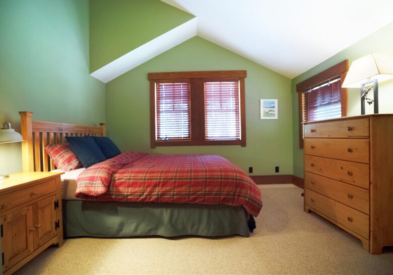 Forested Tahoe Mountain Lodge - Truckee, California