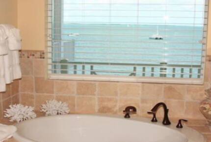 Jimmy Johnson's Fisherman's Cove - 3 Bedroom - Key Largo, Florida