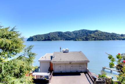 Waterfront Apartment: A Ferry Away From San Francisco! - Tiburon, California