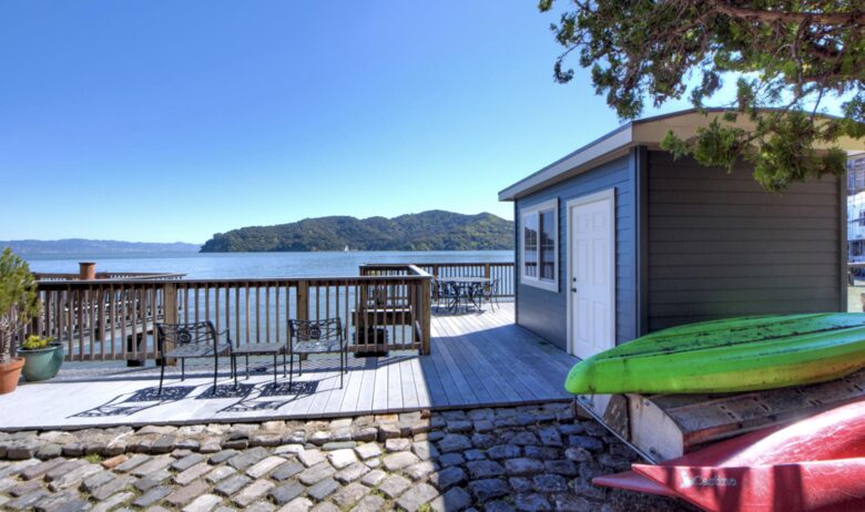 Waterfront Apartment: A Ferry Away From San Francisco! - Tiburon, California