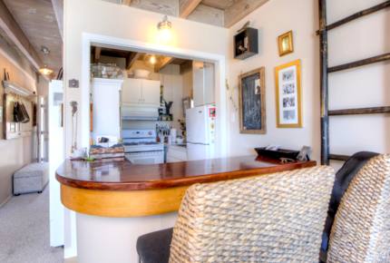 Waterfront Apartment: A Ferry Away From San Francisco! - Tiburon, California