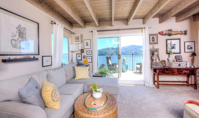 Waterfront Apartment: A Ferry Away From San Francisco! - Tiburon, California