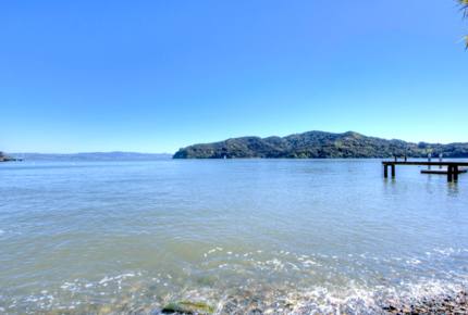 Waterfront Apartment: A Ferry Away From San Francisco! - Tiburon, California