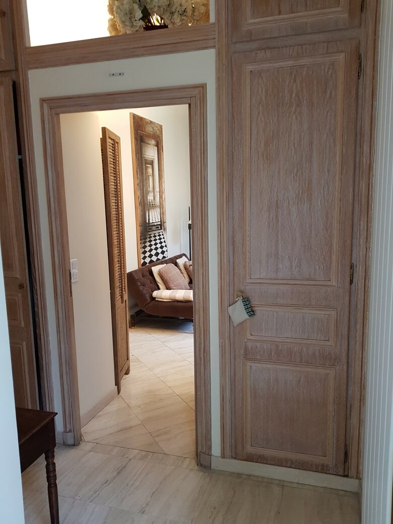 Rue de Seine - Paris, France