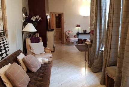 Rue de Seine - Paris, France