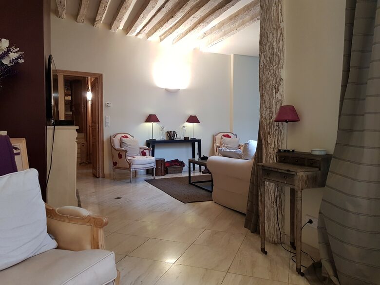 Rue de Seine - Paris, France