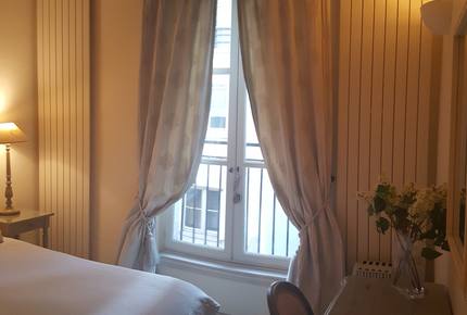 Rue de Seine - Paris, France