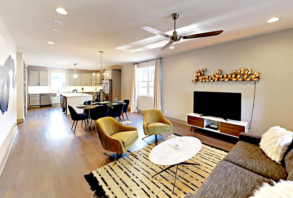 Waverly Luxury in Nashville - Nashville, Tennessee