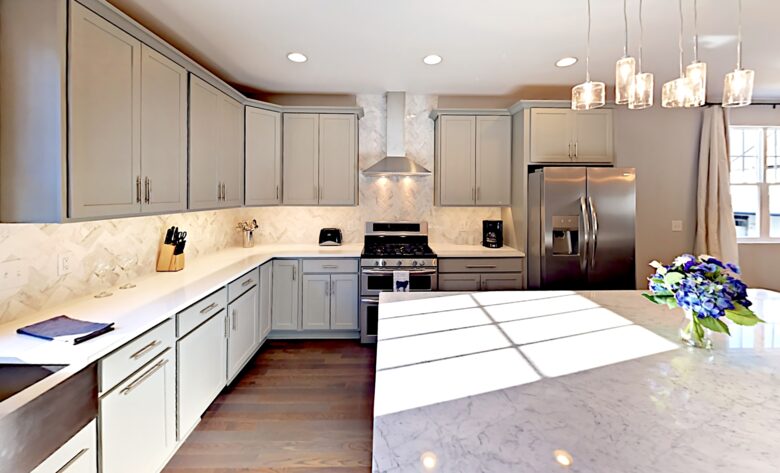 Waverly Luxury in Nashville - Nashville, Tennessee