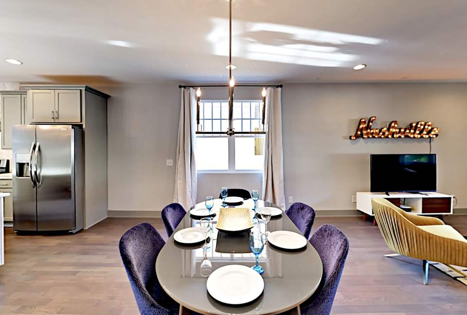 Waverly Luxury in Nashville - Nashville, Tennessee